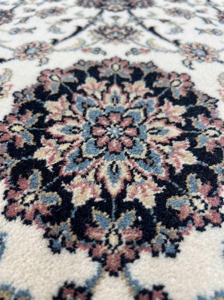 Täbriz Perserteppich (maschinell) – Creme/Schwarz – 225×150 cm